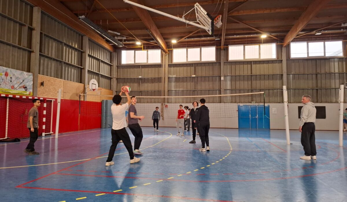 Volley solidaire au lycée
