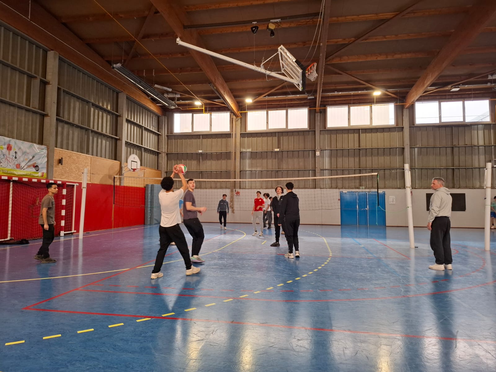 Volley solidaire au lycée